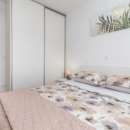 Daire Apartman Trogir *